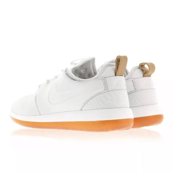 Nike Roshe Two 2 Leather White PRM Mens 881987-100 - Picture 3 of 6